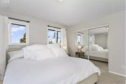 1674 Fircrest Dr, Lake Oswego, OR 97034 - Photo 15