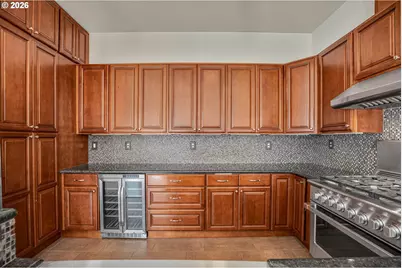 821 NW 11th Ave #609, Portland, OR 97209 - Photo 13