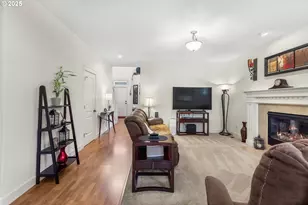 3369 Falcon Dr, Springfield, OR 97477 - Photo 11