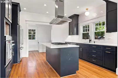 6325 NE 7th Ave, Portland, OR 97211 - Photo 13