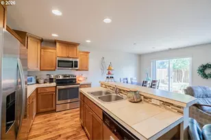 2952 Persimmon Way, Albany, OR 97321 - Photo 5