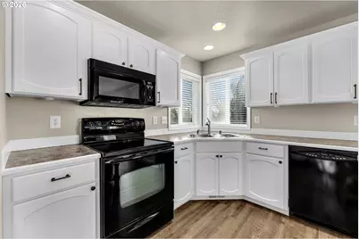 18403 NE 20th St, Vancouver, WA 98684 - Photo 17