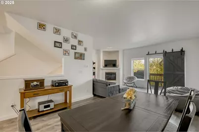 11220 SW Buffalo Pl, Portland, OR 97223 - Photo 5