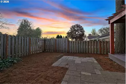 13525 SW 24th St, Beaverton, OR 97008 - Photo 33
