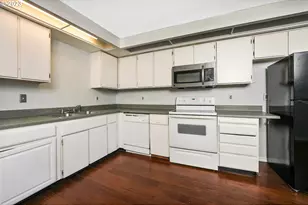 1470 SE Walnut St, Hillsboro, OR 97123 - Photo 11