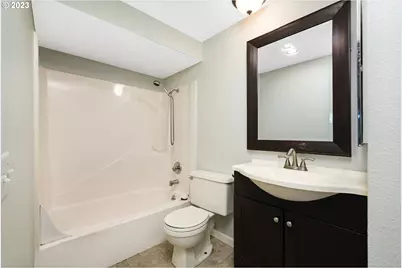 1470 SE Walnut St #206, Hillsboro, OR 97123 - Photo 19