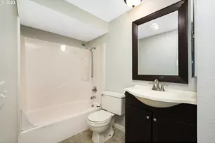 1470 SE Walnut St, Hillsboro, OR 97123 - Photo 19