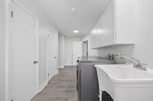 9317 N Calhoun Ave, Portland, OR 97203 - Photo 31
