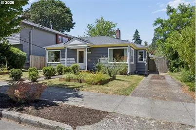 9317 N Calhoun Ave, Portland, OR 97203 - Photo 3