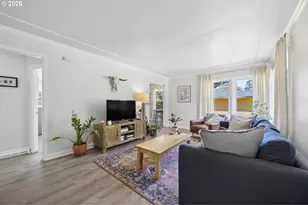 9317 N Calhoun Ave, Portland, OR 97203 - Photo 9