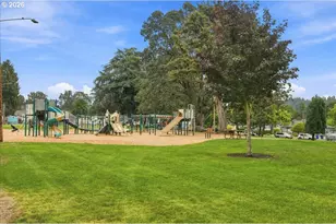410 E Fairfield St, Gladstone, OR 97027 - Photo 27