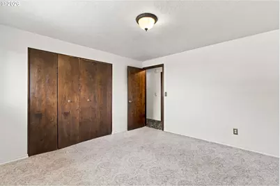 2310 NW 8th Ct, Gresham, OR 97030 - Photo 25