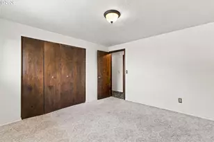 2310 NW 8th Ct, Gresham, OR 97030 - Photo 25