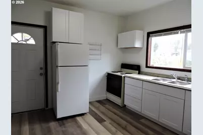 318/320 E 12th St, The Dalles, OR 97058 - Photo 13