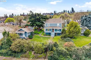 318/320 E 12th St, The Dalles, OR 97058 - Photo 1