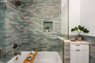 1239 NE Sumner St, Portland, OR 97211 - Photo 23