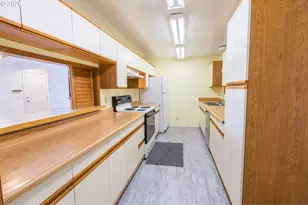 433 N 14th St, Lyons, OR 97358 - Photo 7