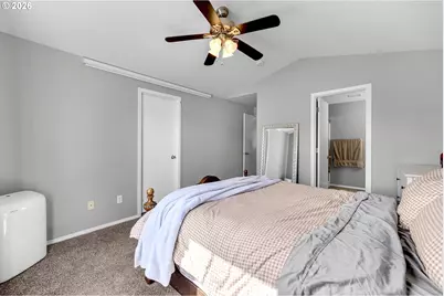 9822 NE 26th Ave, Vancouver, WA 98665 - Photo 25