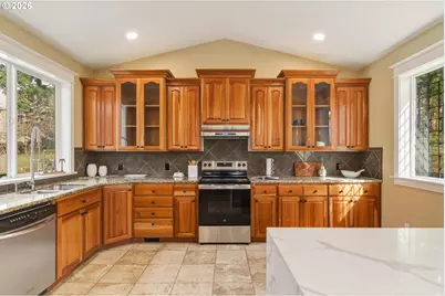 12989 SE Mountain Gate Rd, Happy Valley, OR 97086 - Photo 17