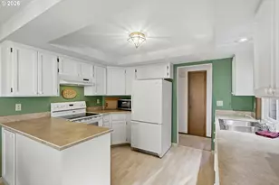 865 SW 166th Ave, Beaverton, OR 97006 - Photo 13