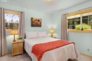 135 Champagne Dr, Roseburg, OR 97471 - Photo 11