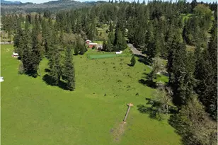 135 Champagne Dr, Roseburg, OR 97471 - Photo 43