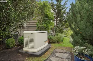 4620 SW 29th Pl, Portland, OR 97239 - Photo 43