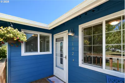 2102 35th Ave, Longview, WA 98632 - Photo 3