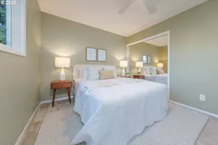 5005 SW Mitchell St, Portland, OR 97221 - Photo 13