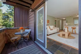 5005 SW Mitchell St, Portland, OR 97221 - Photo 11