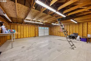240 E Fourth Ave, Sutherlin, OR 97479 - Photo 21