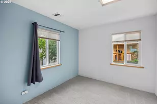 240 E Fourth Ave, Sutherlin, OR 97479 - Photo 15