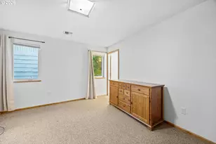 240 E Fourth Ave, Sutherlin, OR 97479 - Photo 13