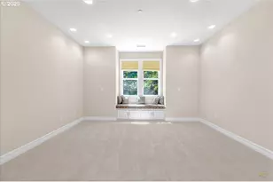 1033 NW Eloise Ln, Portland, OR 97229 - Photo 37