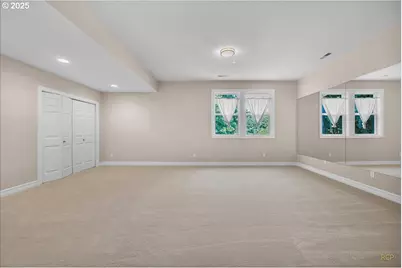 1033 NW Eloise Ln, Portland, OR 97229 - Photo 41