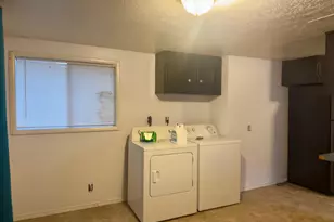 1323 Hawthorne St, Sweet Home, OR 97386 - Photo 11