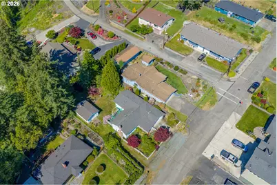 1707 View St, Myrtle Point, OR 97458 - Photo 9