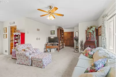 1707 View St, Myrtle Point, OR 97458 - Photo 15