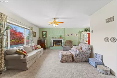 1707 View St, Myrtle Point, OR 97458 - Photo 13