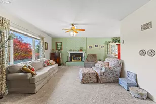 1707 View St, Myrtle Point, OR 97458 - Photo 13