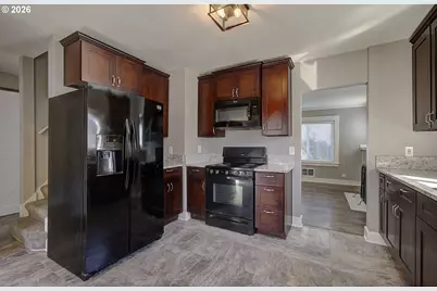 421 24th Ave, Longview, WA 98632 - Photo 7