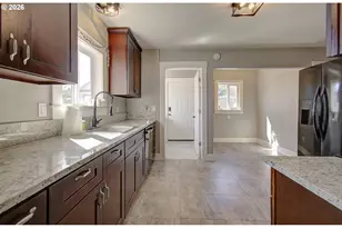 421 24th Ave, Longview, WA 98632 - Photo 9