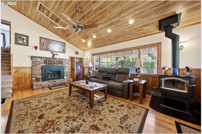 63697 Isthmus Heights Rd, Coos Bay, OR 97420 - Photo 7