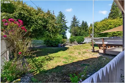 63697 Isthmus Heights Rd, Coos Bay, OR 97420 - Photo 5