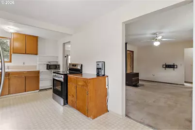 717 Main St, Lyons, OR 97358 - Photo 9
