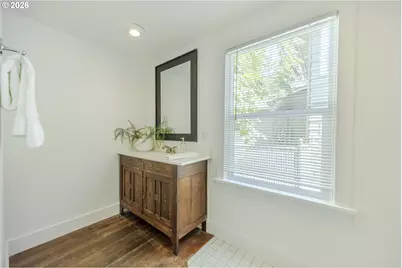 1629 E 24th Ave, Eugene, OR 97403 - Photo 23