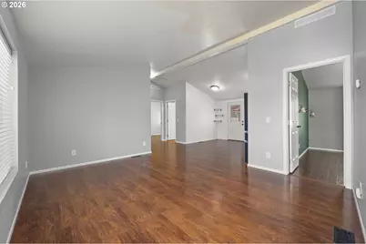 5340 Golden Eagle Dr, Eugene, OR 97402 - Photo 7