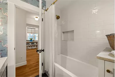 2243 SE Ladd Ave, Portland, OR 97214 - Photo 17