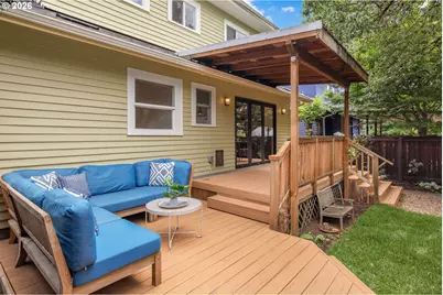 2243 SE Ladd Ave, Portland, OR 97214 - Photo 37