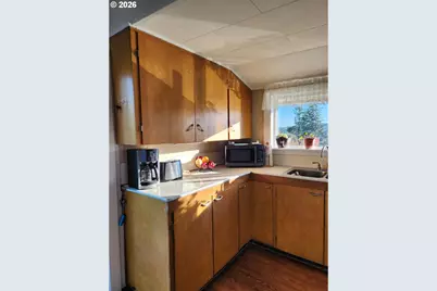 1195 Idaho Ave, Coos Bay, OR 97420 - Photo 27